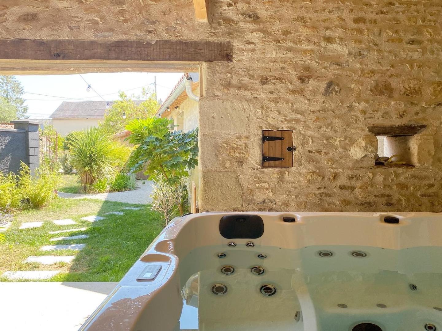 Le Lodge du Chêne, Gîte classé 3 étoiles Saint-Martin-la-Pallu Exterior foto